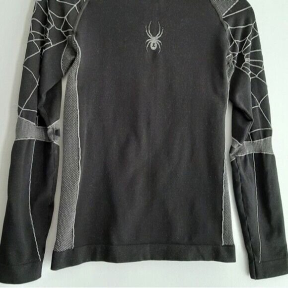SPYDER Athletic Base Layer Long Sleeve Top Kids Youth Sz L / XL - Picture 2 of 9